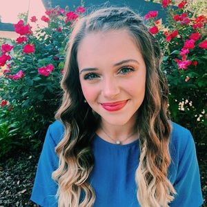 Meet your Posher, Emma